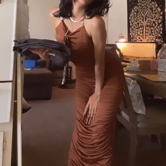 Wore once - Picture 2 of 2